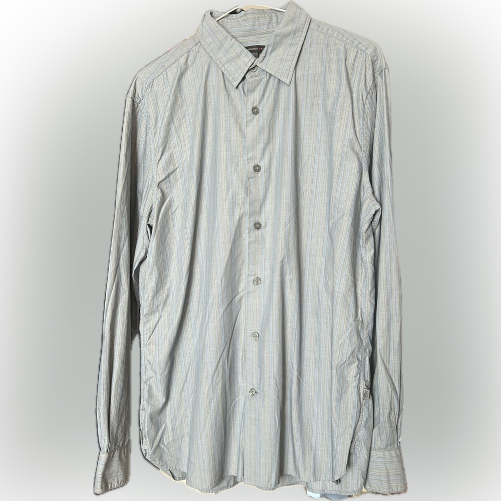 John Varvato men’s Medium light blue pin striped dress shirt